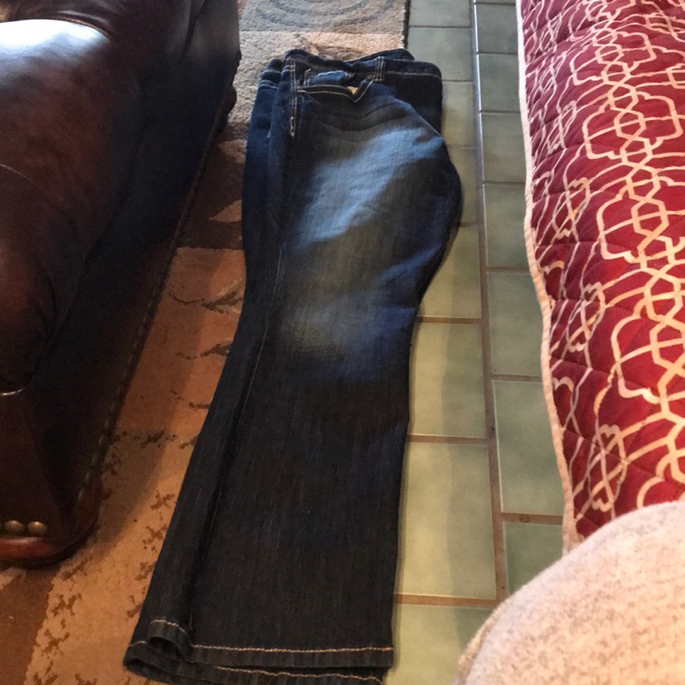 NWOT boot cut Maurice jeans